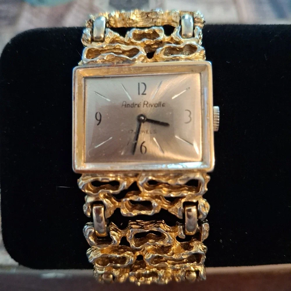 Andre Rivalle Womens Goldtone 17 Jewel Manual Wind-Up Swiss Watch. Tested, Works